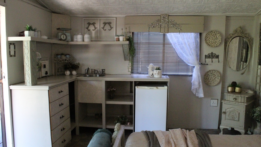 5 Bedroom Property for Sale in Parys Free State